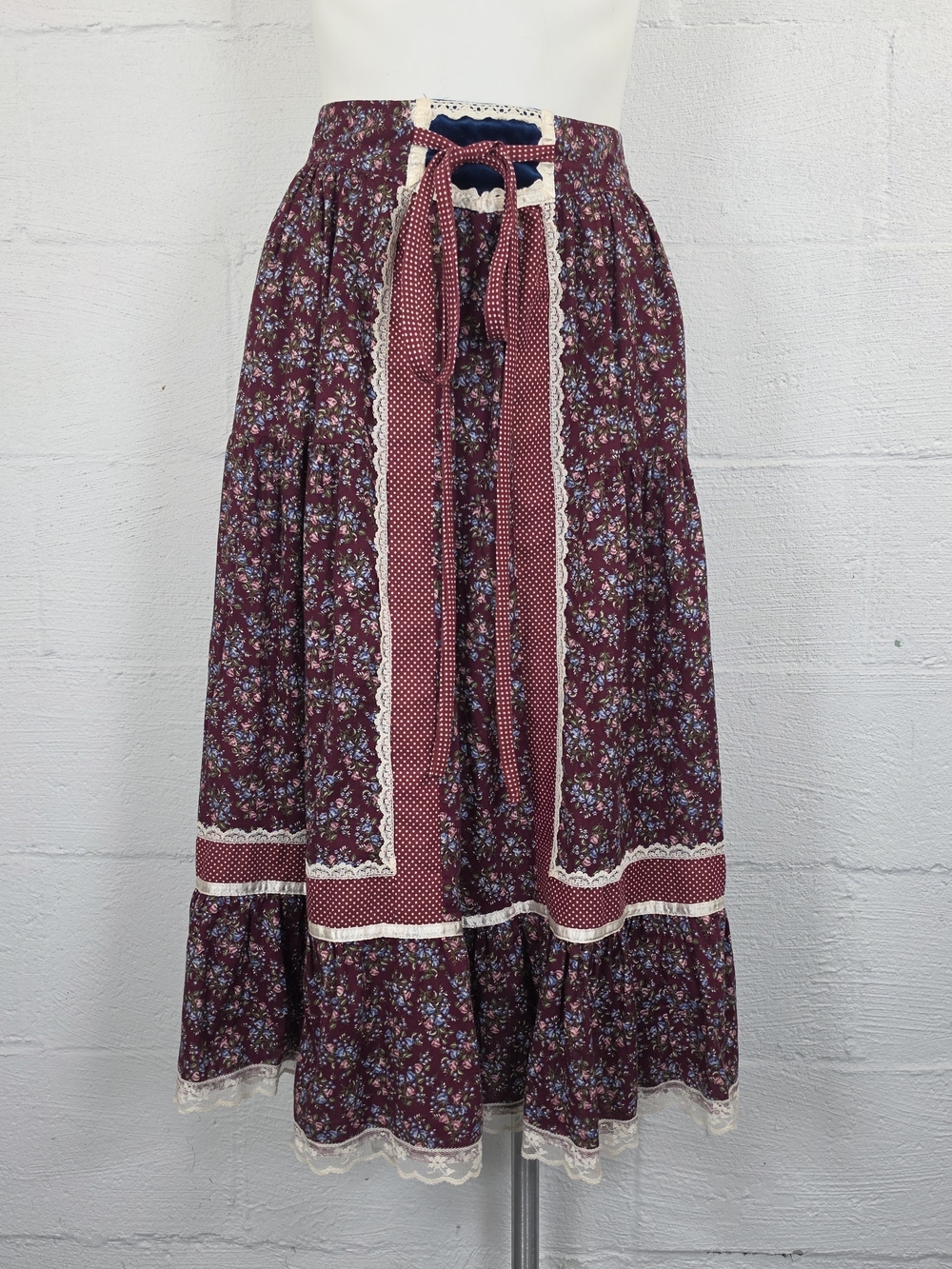 Jessica's Gunnies Gunne Sax Vintage 70's Ditsy Floral Midi Prairie Skirt